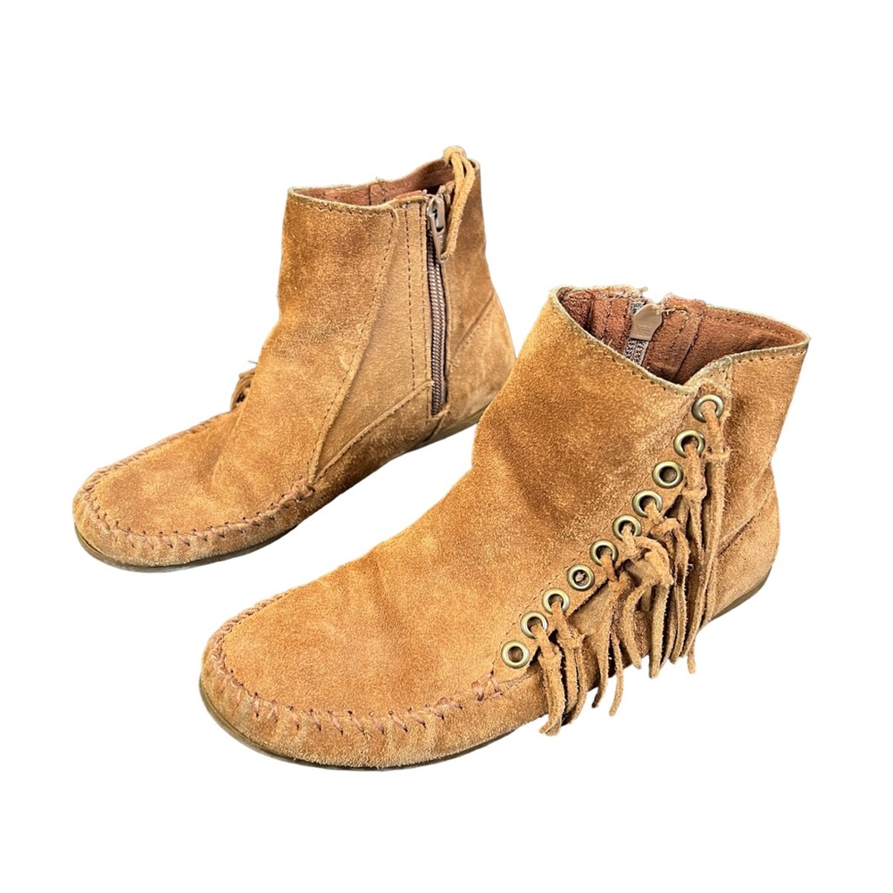 Minnetonka Soft Suede Leather Fringe Boho Side Zip Casual Winter Ankle Boots 6